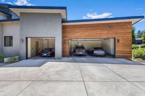 Tiny photo for 19460 Randall Court, Bend, OR 97702 (MLS # 220223333)