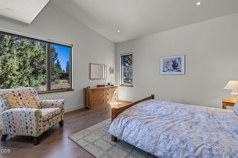 Tiny photo for 19460 Randall Court, Bend, OR 97702 (MLS # 220223333)