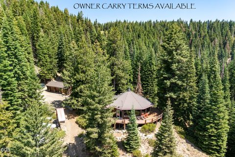 Photo of 500 Mt Ashland Ski Road, Ashland, OR 97520 (MLS # 220223070)