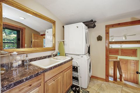 Tiny photo for 500 Mt Ashland Ski Road, Ashland, OR 97520 (MLS # 220223070)