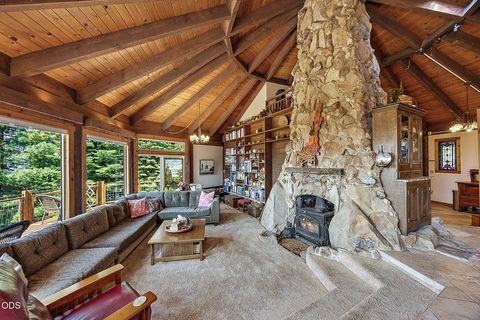 Tiny photo for 500 Mt Ashland Ski Road, Ashland, OR 97520 (MLS # 220223070)