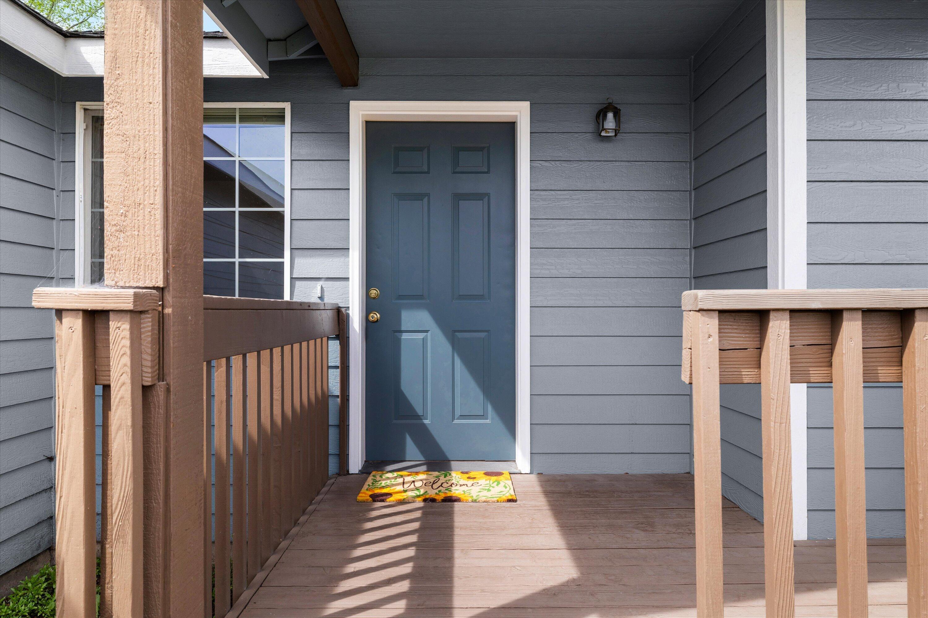 3187 NE Stonebrook Drive