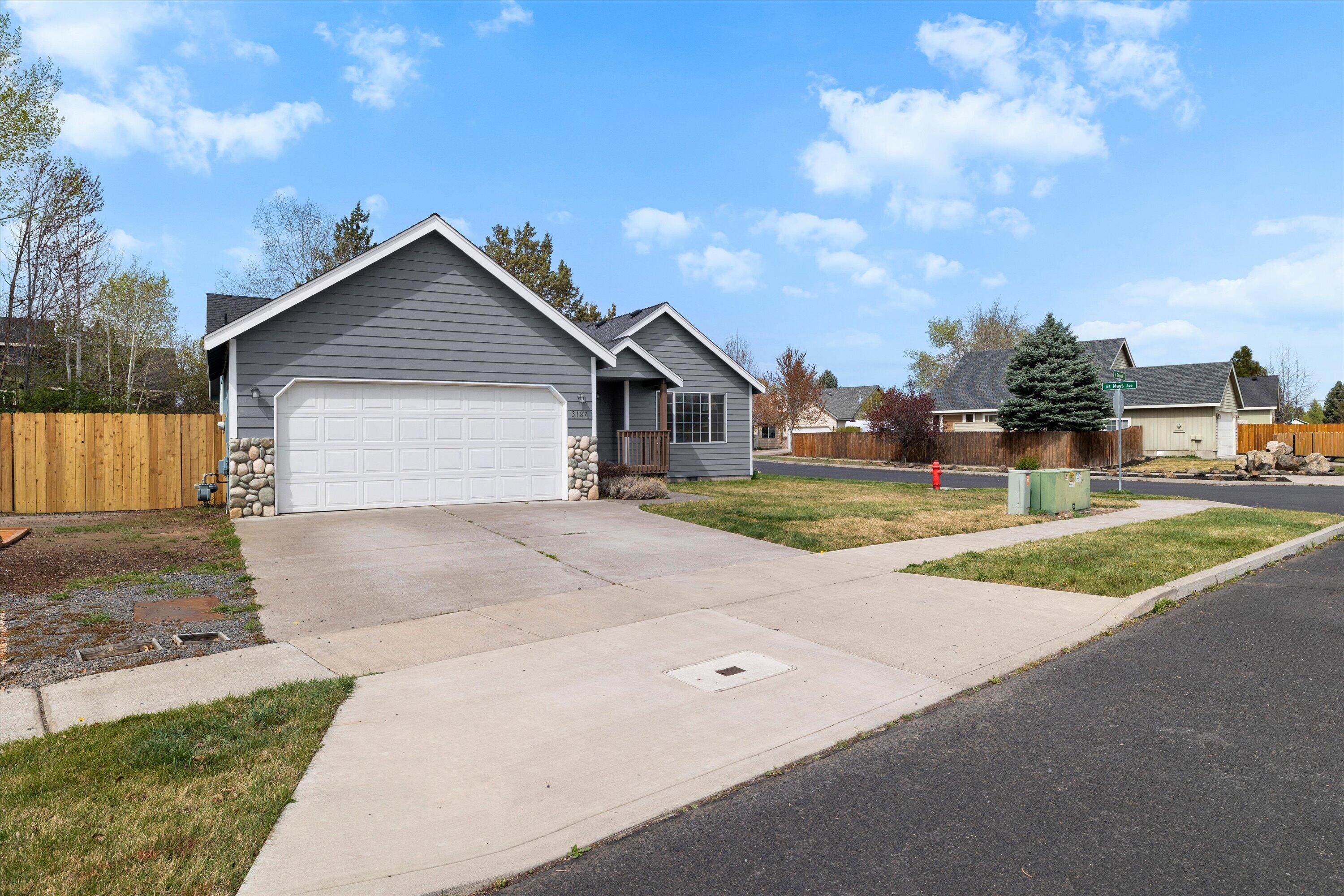 3187 NE Stonebrook Drive