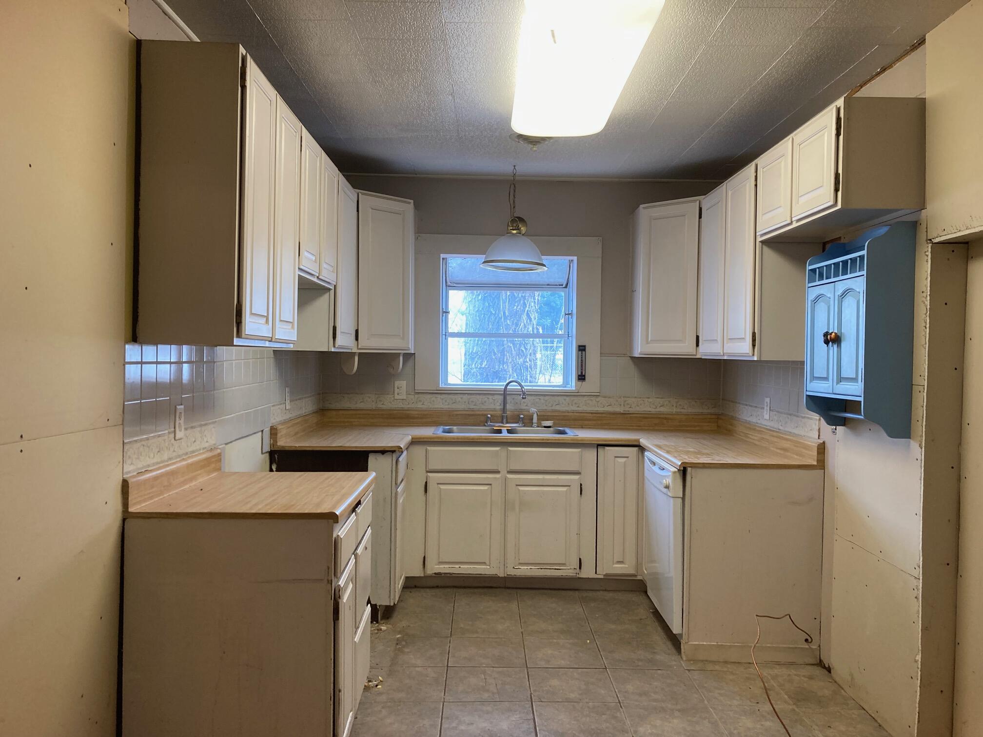 Watsons 1st Addition To Lakeview - Residential