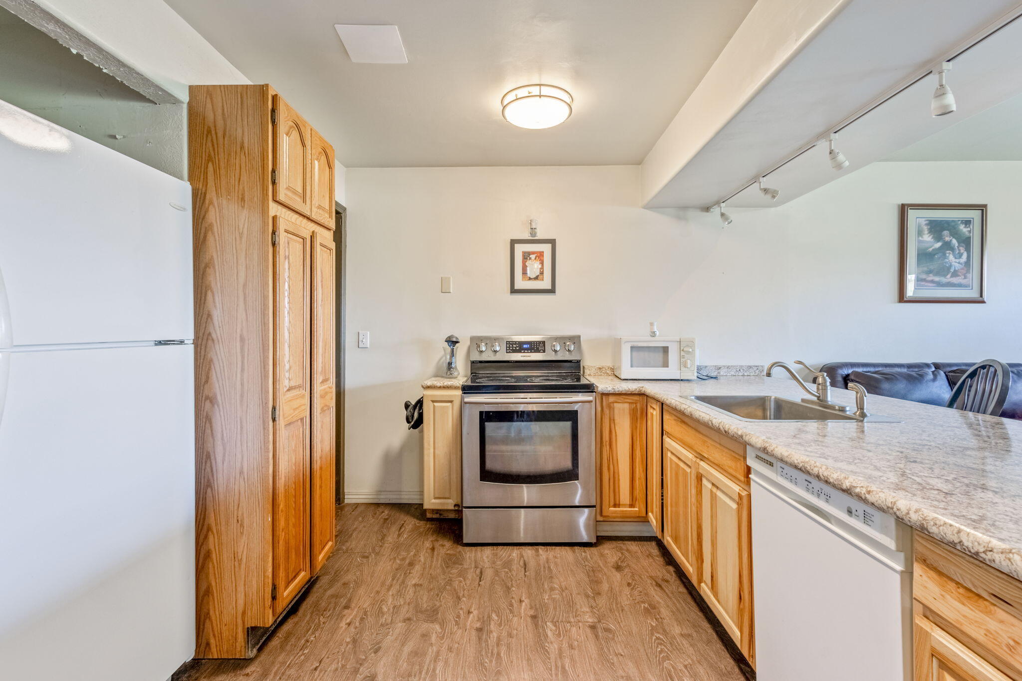 North Madras Heights - Residential