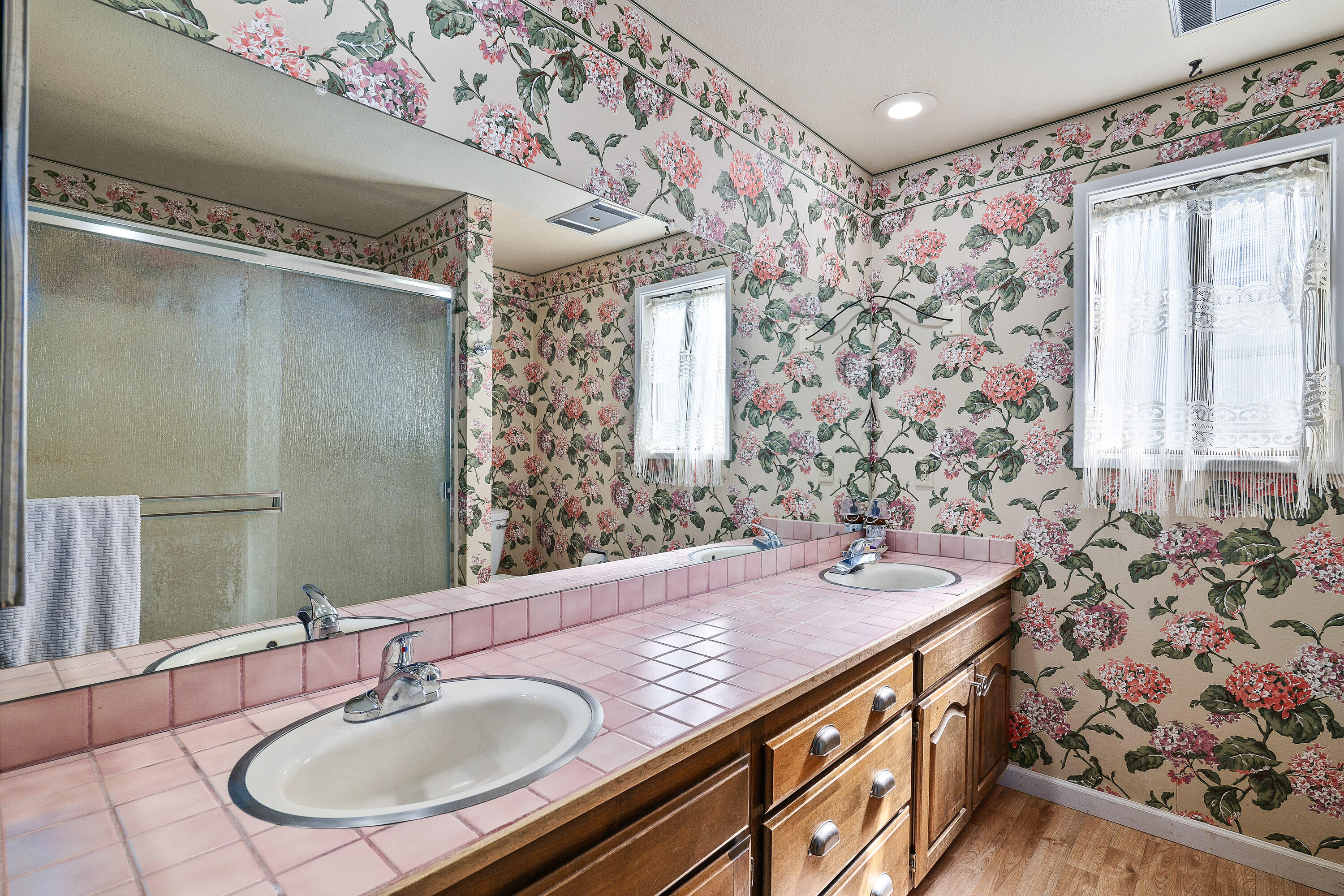 Oak Park Acres - Residential