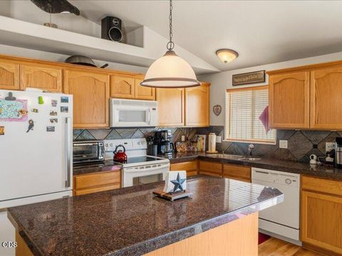 Tiny photo for 16679 Wm Foss Road, La Pine, OR 97739 (MLS # 220225362)