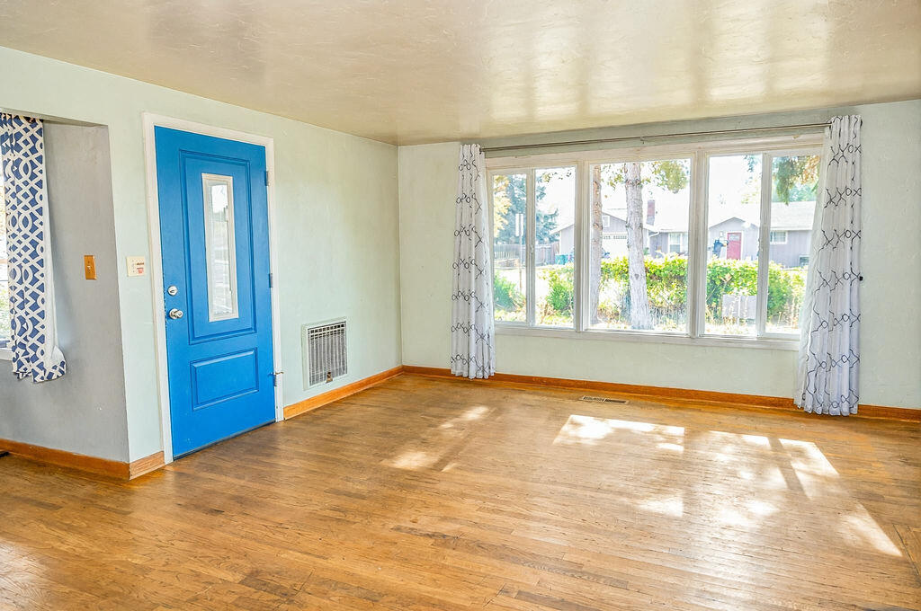 Bureker Place - Residential