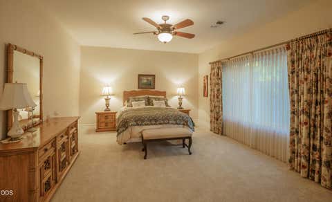 Tiny photo for 912 Mountain View Drive, Medford, OR 97504 (MLS # 220223708)