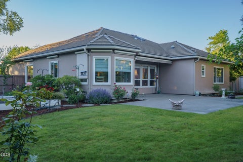 Tiny photo for 912 Mountain View Drive, Medford, OR 97504 (MLS # 220223708)