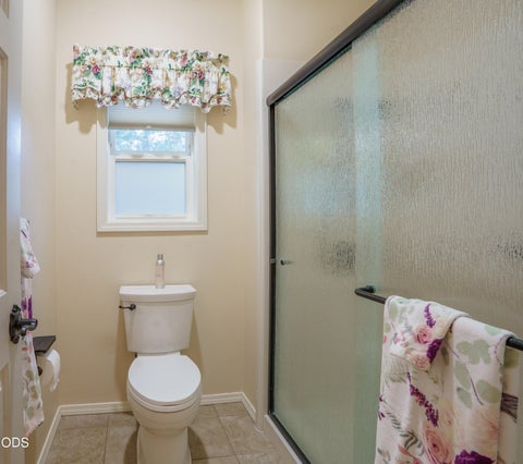 Tiny photo for 912 Mountain View Drive, Medford, OR 97504 (MLS # 220223708)