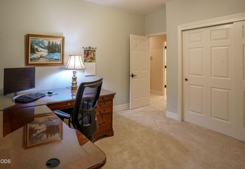 Tiny photo for 912 Mountain View Drive, Medford, OR 97504 (MLS # 220223708)