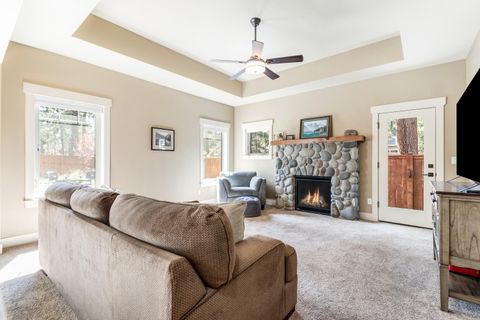 Tiny photo for 801 S Wrangler Court, Sisters, OR 97759 (MLS # 220219435)