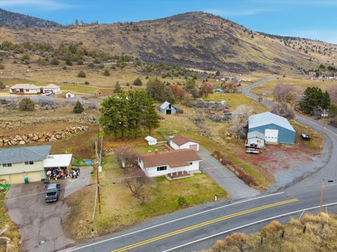 Tiny photo for 6125 Wocus Road, Klamath Falls, OR 97601 (MLS # 220215543)