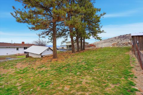 Tiny photo for 6125 Wocus Road, Klamath Falls, OR 97601 (MLS # 220215543)
