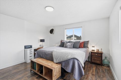 Tiny photo for 6125 Wocus Road, Klamath Falls, OR 97601 (MLS # 220215543)