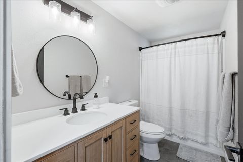 Tiny photo for 6125 Wocus Road, Klamath Falls, OR 97601 (MLS # 220215543)