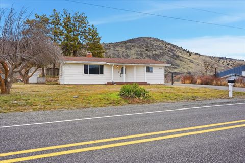 Tiny photo for 6125 Wocus Road, Klamath Falls, OR 97601 (MLS # 220215543)