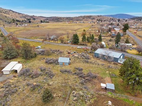 Tiny photo for 6125 Wocus Road, Klamath Falls, OR 97601 (MLS # 220215543)