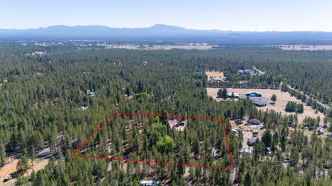 Tiny photo for 51250 Parker Road, La Pine, OR 97739 (MLS # 220226020)