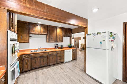 Tiny photo for 51250 Parker Road, La Pine, OR 97739 (MLS # 220226020)