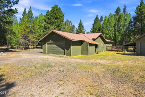 Tiny photo for 51250 Parker Road, La Pine, OR 97739 (MLS # 220226020)