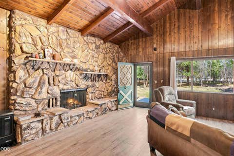 Tiny photo for 51250 Parker Road, La Pine, OR 97739 (MLS # 220226020)