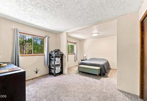 Tiny photo for 51250 Parker Road, La Pine, OR 97739 (MLS # 220226020)