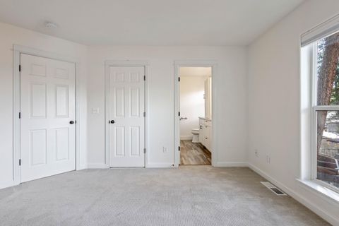 Tiny photo for 1101 SW Silver Lake Boulevard, Bend, OR 97702 (MLS # 220217495)