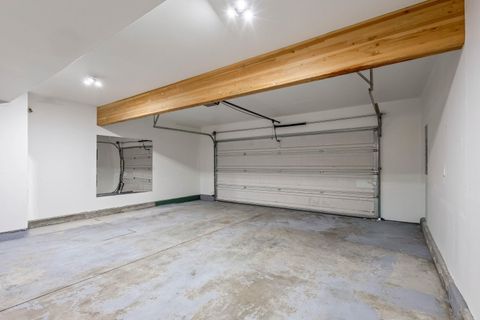 Tiny photo for 1101 SW Silver Lake Boulevard, Bend, OR 97702 (MLS # 220217495)