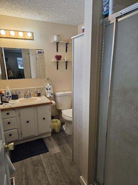 Tiny photo for 3411 Grenada Way, Klamath Falls, OR 97603 (MLS # 220215670)