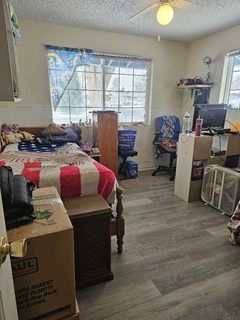 Tiny photo for 3411 Grenada Way, Klamath Falls, OR 97603 (MLS # 220215670)