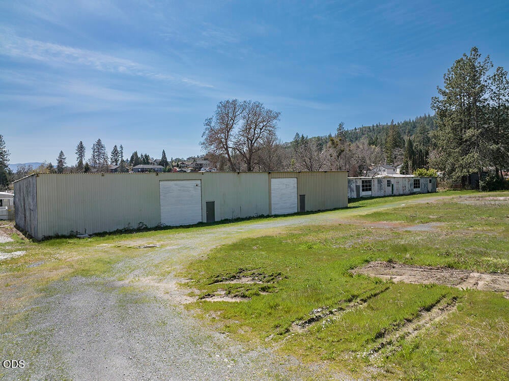 2660 NW Vine Street
