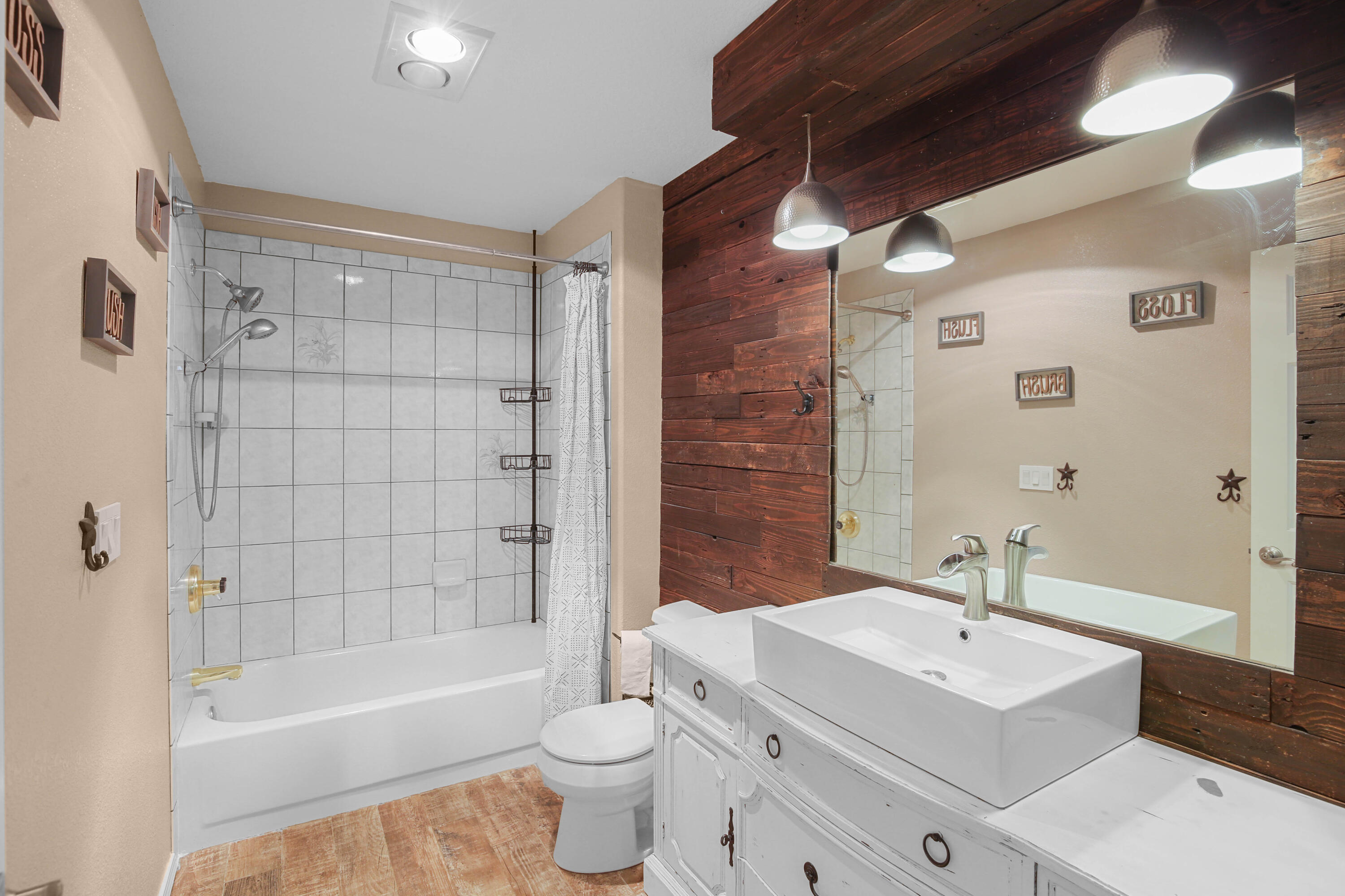 Innsbruck Ridge At Vista Pointe Phase 1 And 2 - Residential