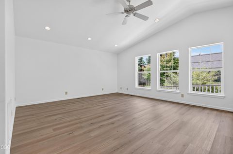 Tiny photo for 502 S B Street, Phoenix, OR 97535 (MLS # 220223012)