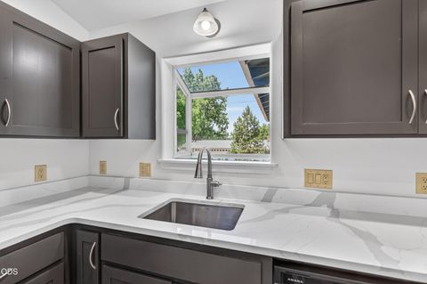 Tiny photo for 502 S B Street, Phoenix, OR 97535 (MLS # 220223012)