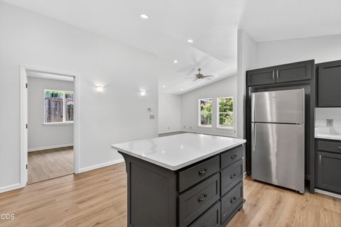 Tiny photo for 502 S B Street, Phoenix, OR 97535 (MLS # 220223012)