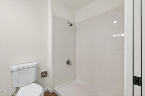 Tiny photo for 502 S B Street, Phoenix, OR 97535 (MLS # 220223012)