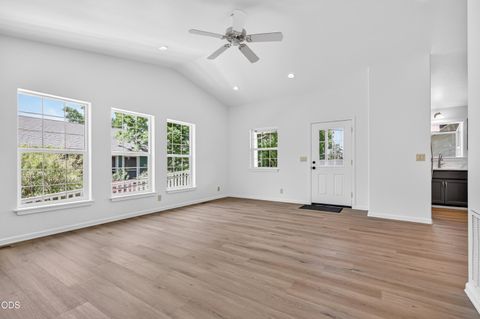 Tiny photo for 502 S B Street, Phoenix, OR 97535 (MLS # 220223012)