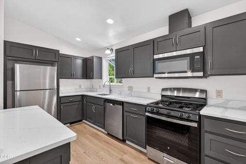 Tiny photo for 502 S B Street, Phoenix, OR 97535 (MLS # 220223012)