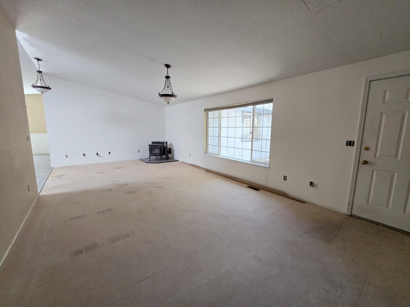 51814 Black Pine Way