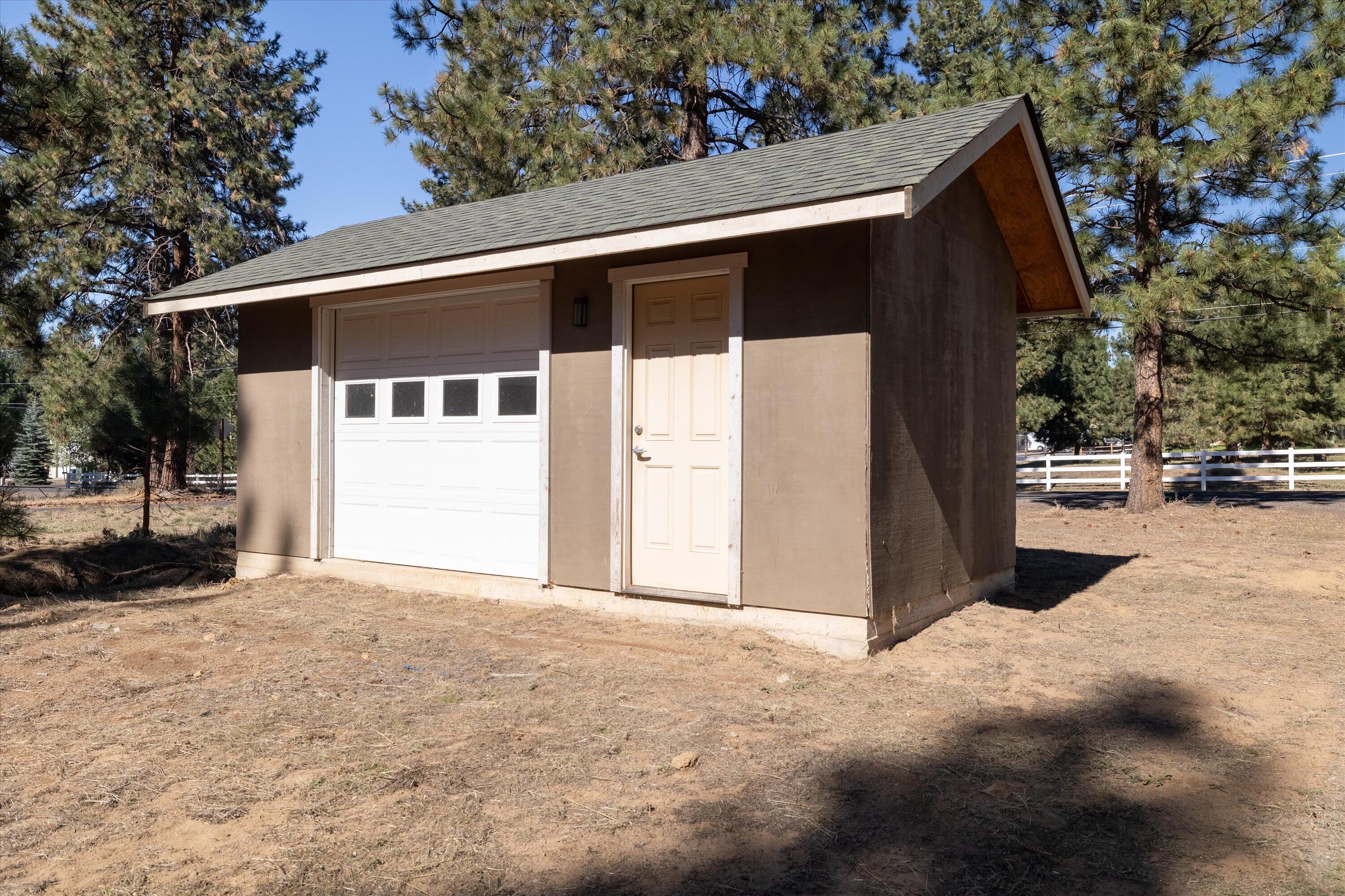 Deschutes RiverWoods - Land