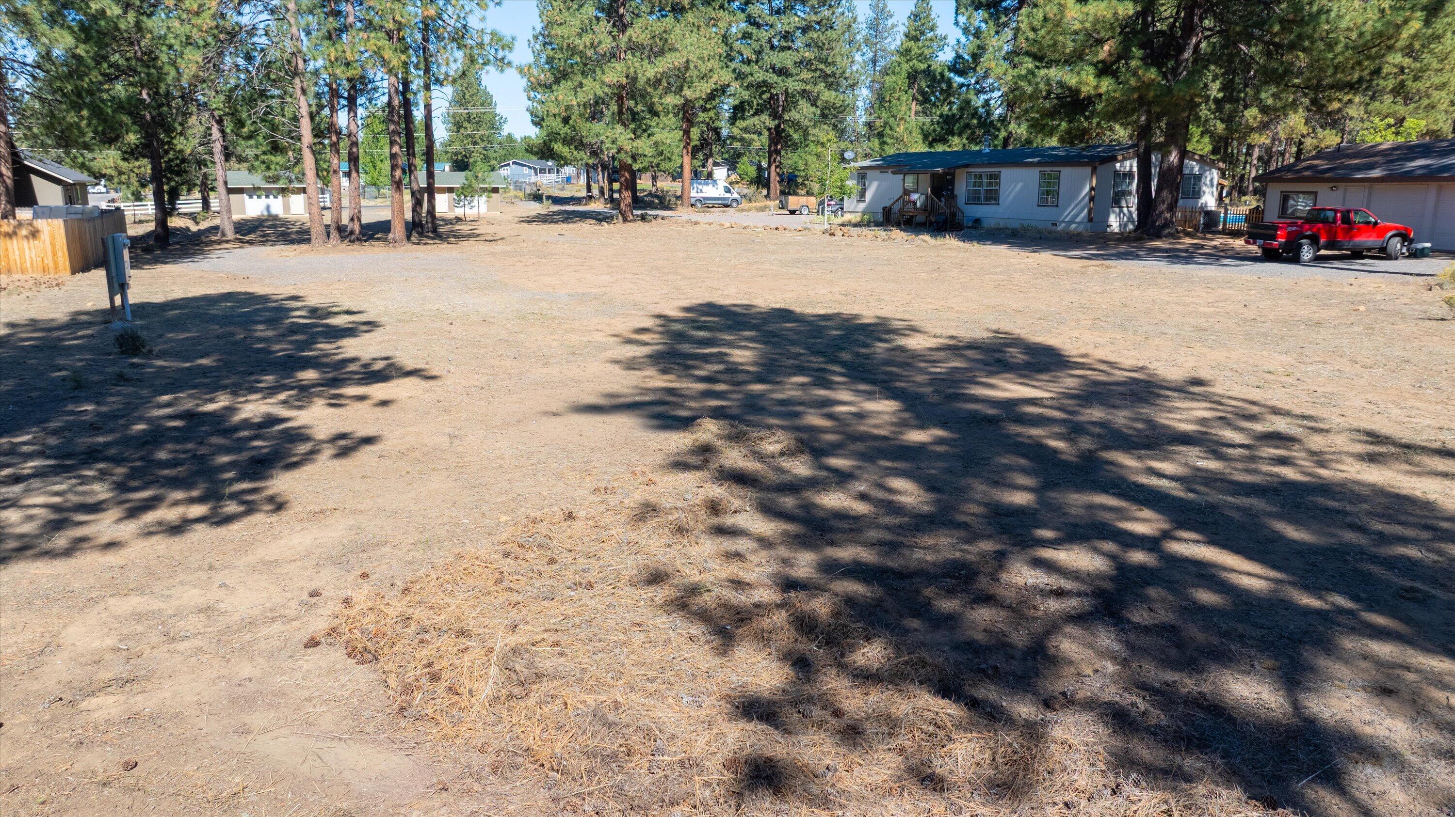 Deschutes RiverWoods - Land