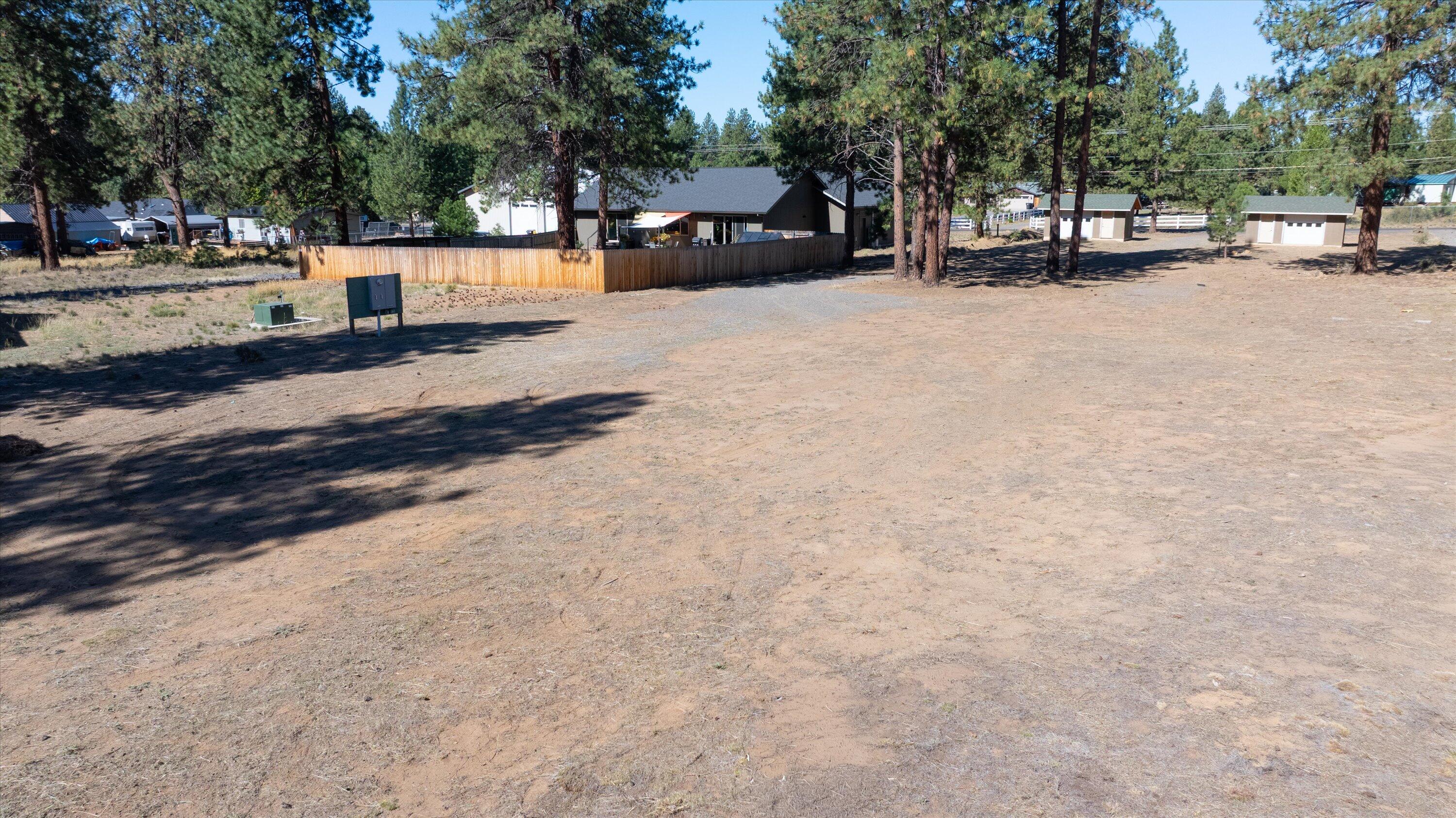 Deschutes RiverWoods - Land