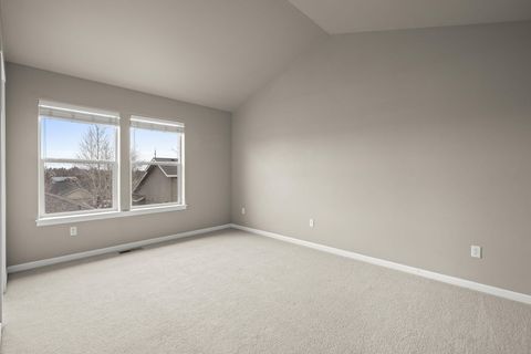 Tiny photo for 20702 Beaumont Drive, Bend, OR 97701 (MLS # 220215040)