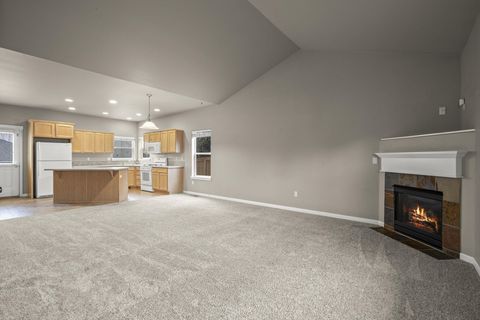 Tiny photo for 20702 Beaumont Drive, Bend, OR 97701 (MLS # 220215040)