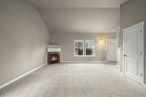 Tiny photo for 20702 Beaumont Drive, Bend, OR 97701 (MLS # 220215040)