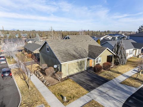 Tiny photo for 20702 Beaumont Drive, Bend, OR 97701 (MLS # 220215040)