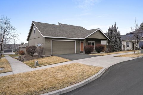 Tiny photo for 20702 Beaumont Drive, Bend, OR 97701 (MLS # 220215040)