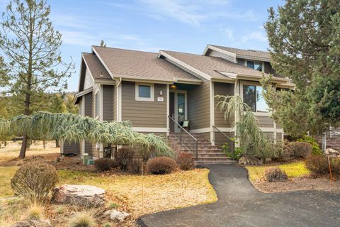 1325 Highland View Loop Redmond OR 97756